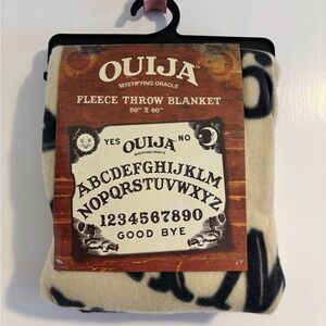 Fleece Throw Blanket - Cream and Black
2 pack towels and pot holder